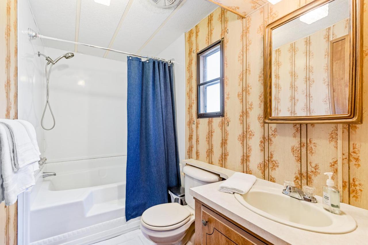 Downtown Harrison Lakefront Getaway 외부 사진